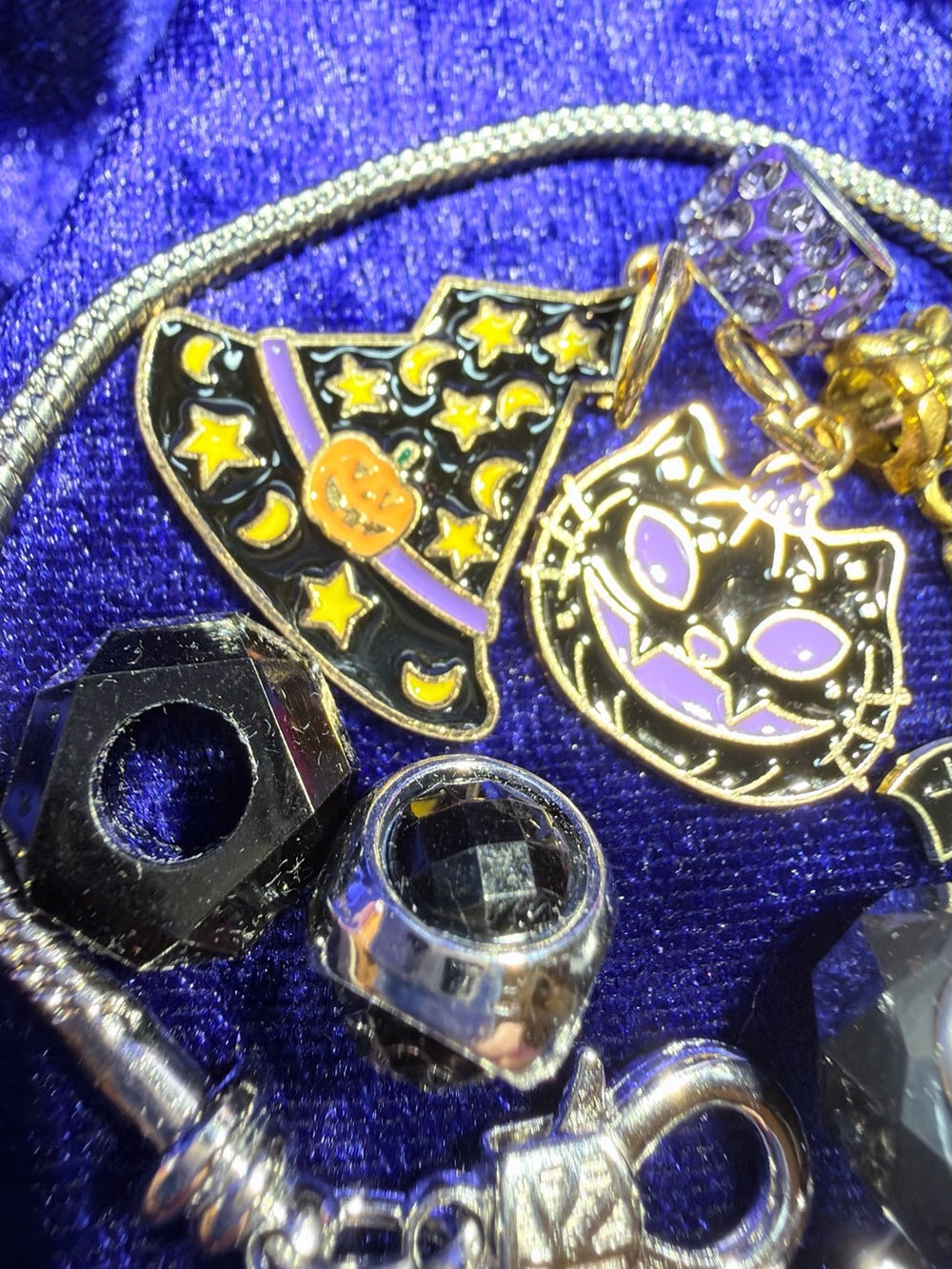 DIY your own one of a kind Halloween Cat, Witch Hat, Bat Bracelet All supplies
